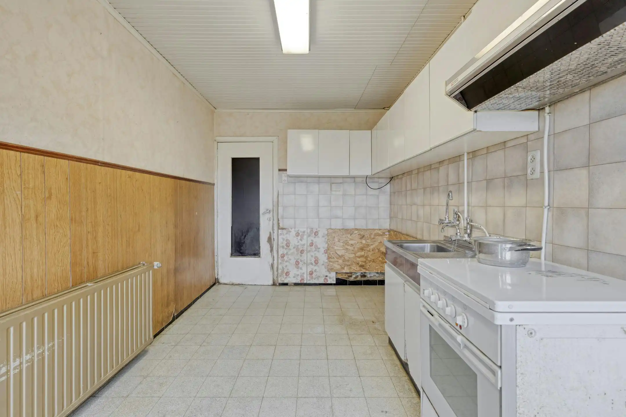 Woning met veel potentieel en ruime tuin in Brakel foto 12