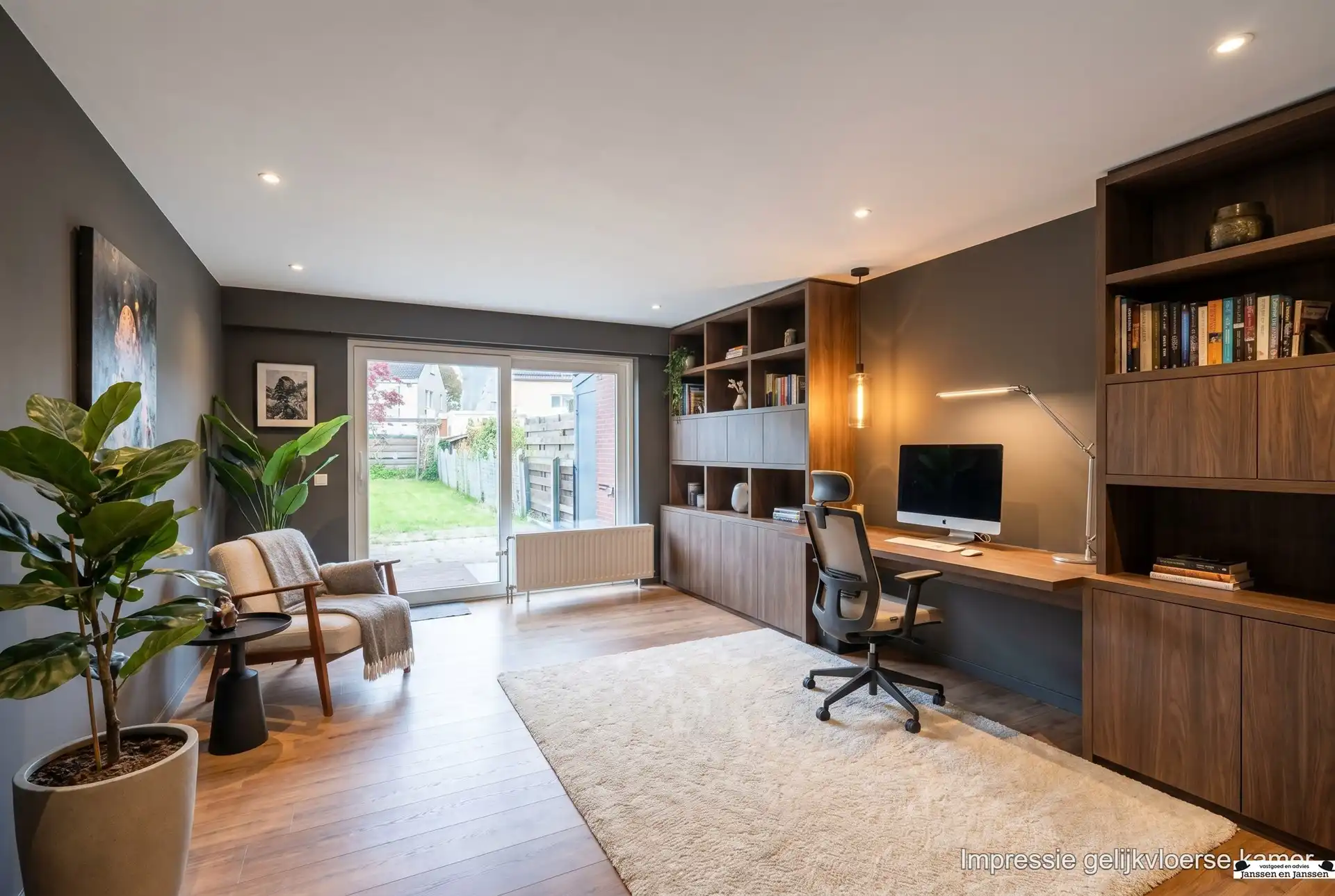 Op te frissen bel-etage met zonnige tuin te Ekeren foto 17