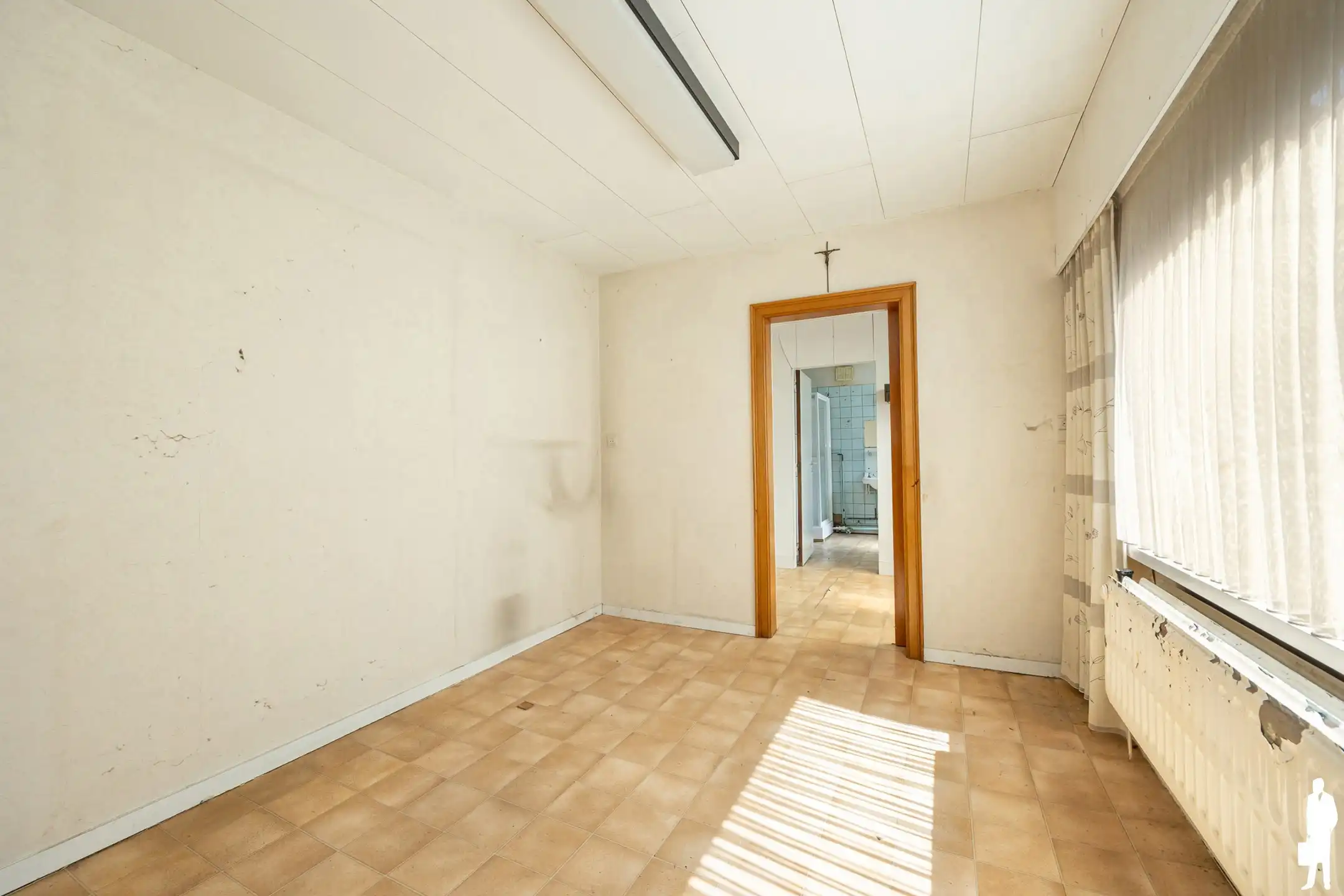 Ruime gezinswoning met zonnige tuin in Burcht foto 6