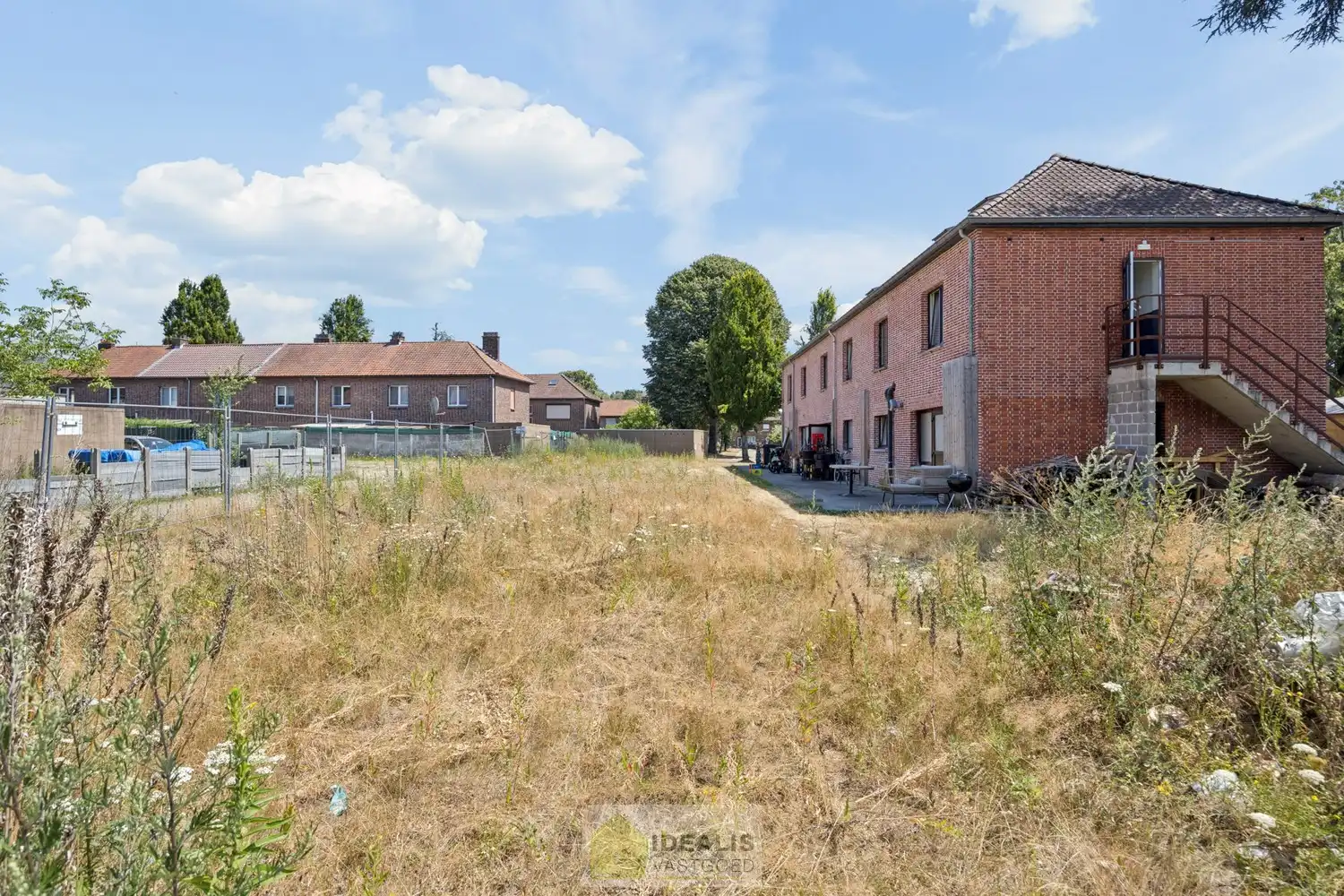 IDEALIS VASTGOED – PROJECTGROND VOOR DE REALISATIE VAN 10 1-SLPK APPARTEMENTEN MET TERRAS TUSSEN DE + -47M² EN + - 65M² BEWOONBARE OPPERVLAKTE, GELEGEN TE LINDEMAN (HEUSDEN-ZOLDER). ONDER VOORBEHOUD VAN HET VERKRIJGEN VAN EEN OMGEVINGSVERGUNNING VOOR STEDENBOUWKUNDIGE HANDELINGEN. DE VERGUNNINGSPROCEDURE IS MOMENTEEL LOPENDE. foto 4