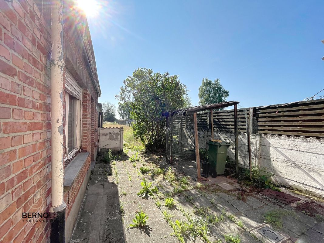 Statige, ruime woning met mooie tuin foto 7