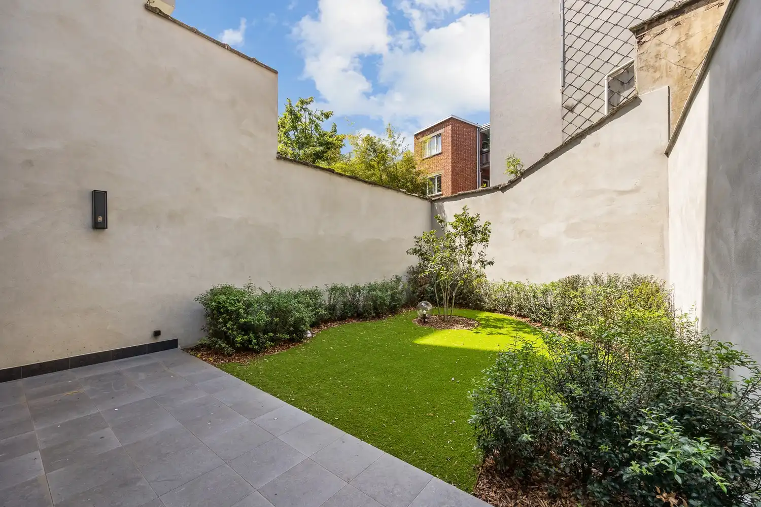 Prestigieuze en totaalgerenoveerde herenwoning. foto 14