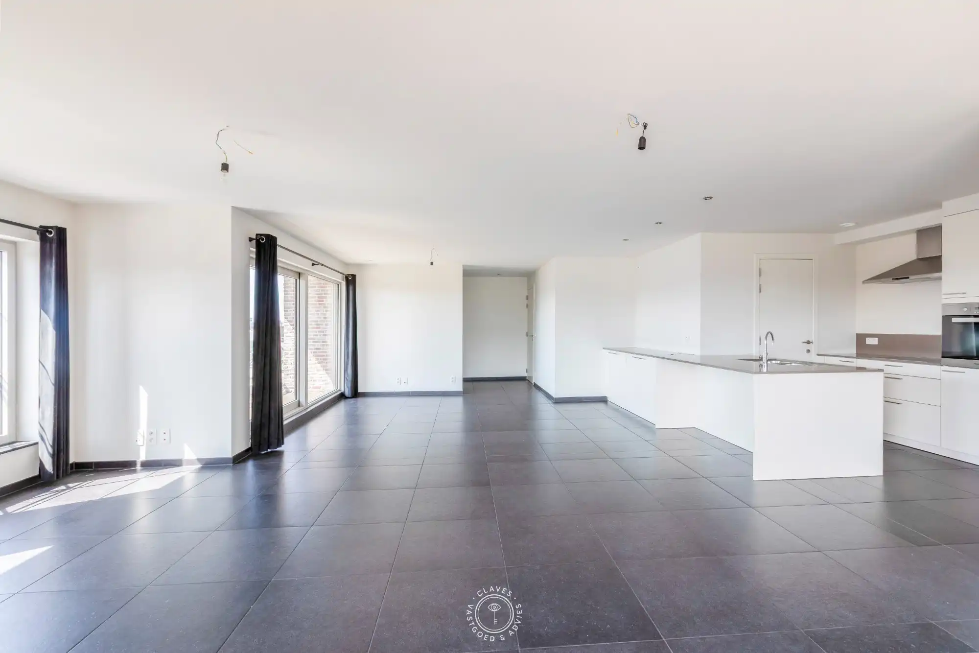 Licht, ruimte en prachtig Scheldezicht in hartje Temse foto 5