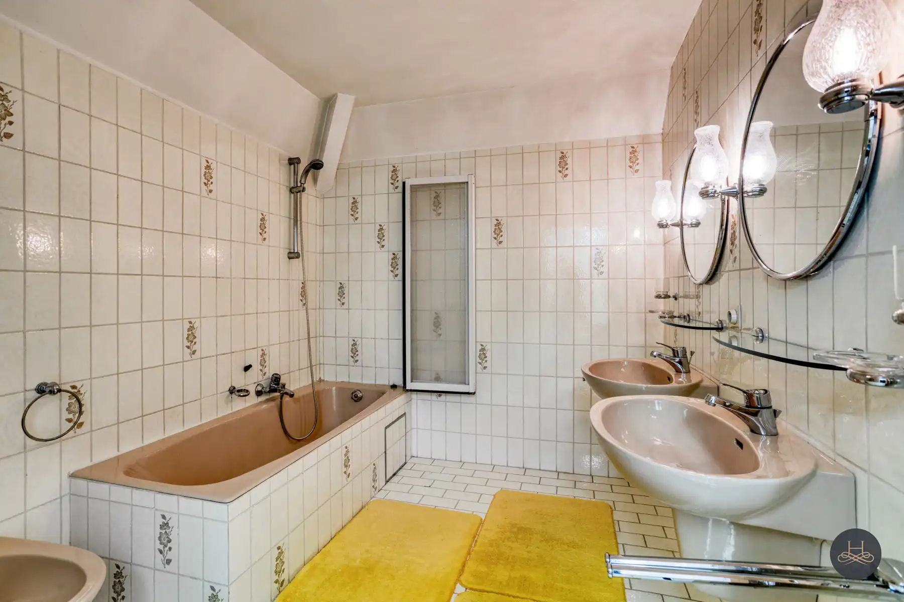 Karaktervolle villa op een zeer ruim en groen perceel foto 20