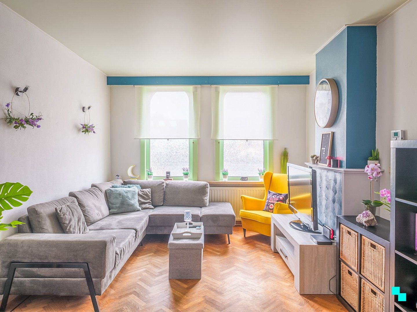 Charmante woning met vijf slaapkamers en inpandige garage te Merelbeke foto 3