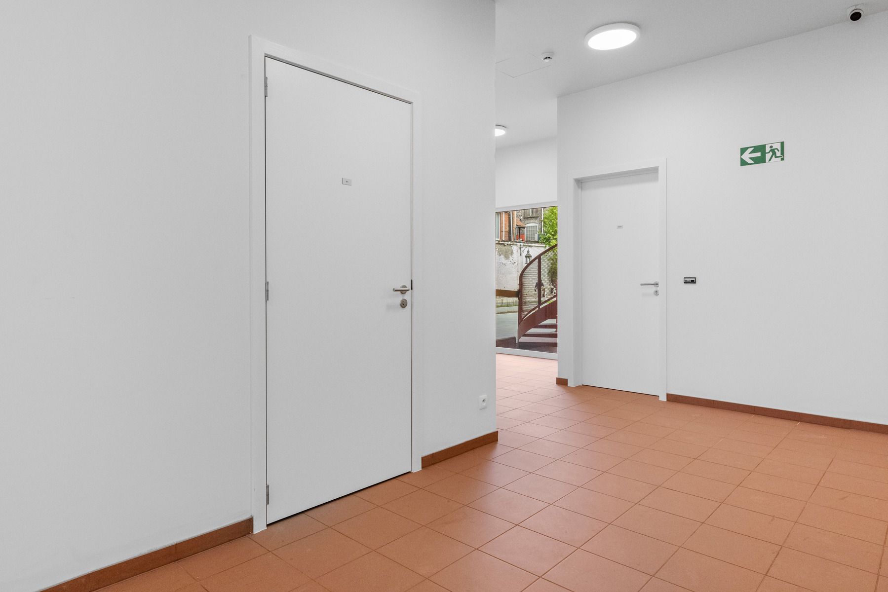 Nieuwe, verhuurde studentenhuisvesting te koop! foto 28