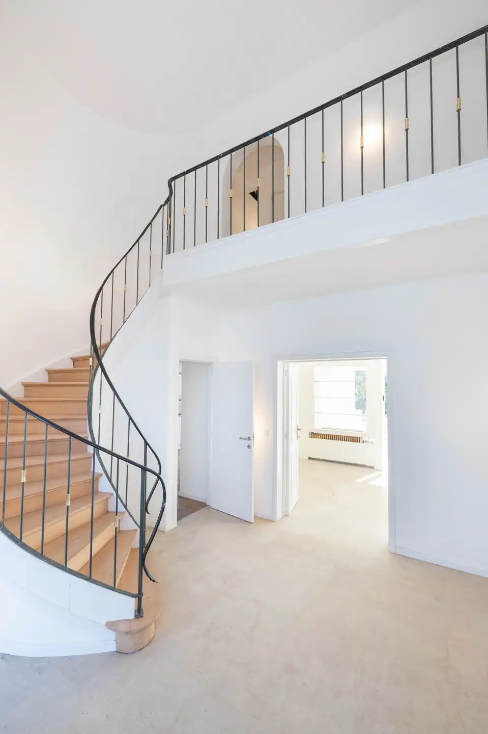 PRACHTIGE GERENOVEERDE VILLA IN WATERLOO foto 9