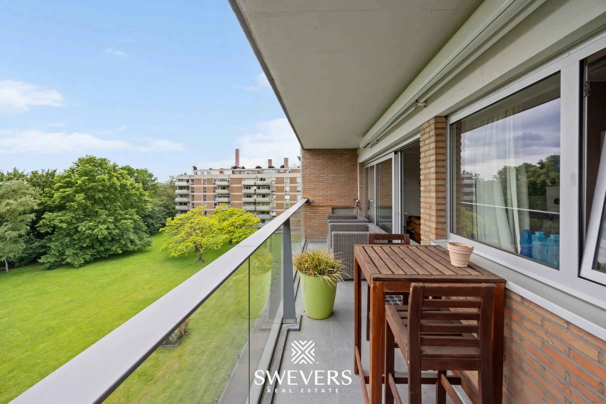 Uitstekend gelegen, lichtrijk appartement met 2 ruime slaapkamers, terras en garagebox foto 17
