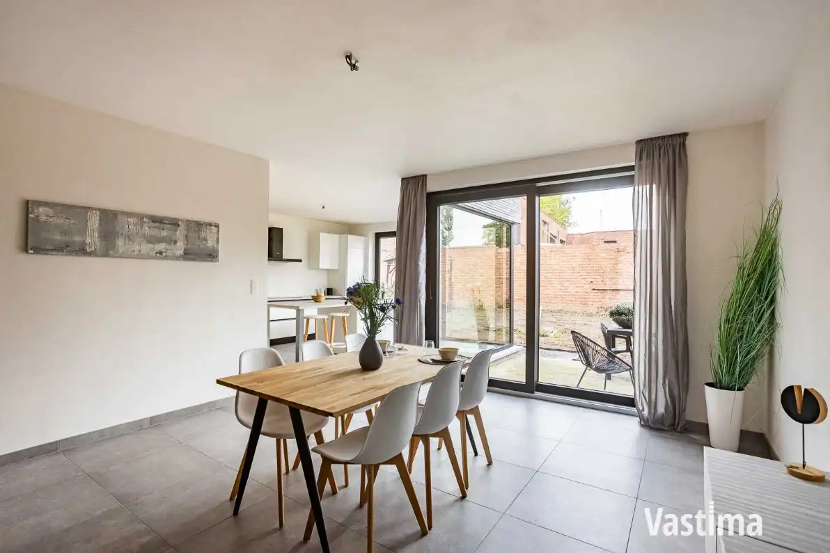 Nieuwbouw gesloten woning met 3 slaapkamers, garage en tuin foto 8