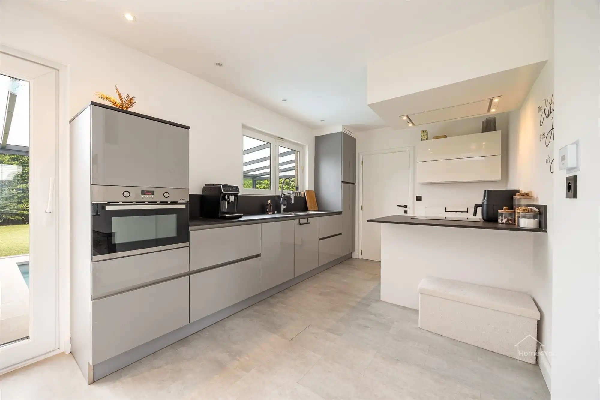 Moderne villa met 3 slaapkamers en zwembad te Waasmunster! foto 6