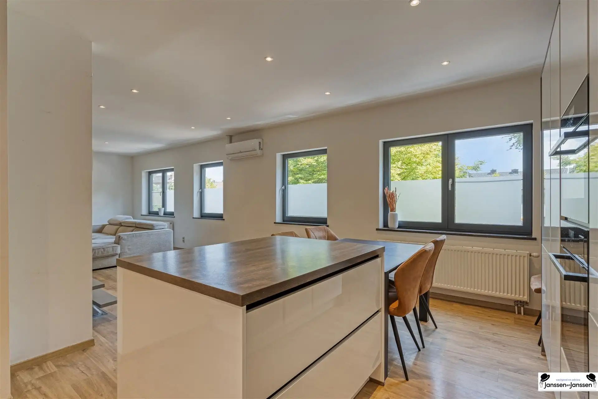 Huis met mogelijkheid tot kangoeroewoning!!! foto 11