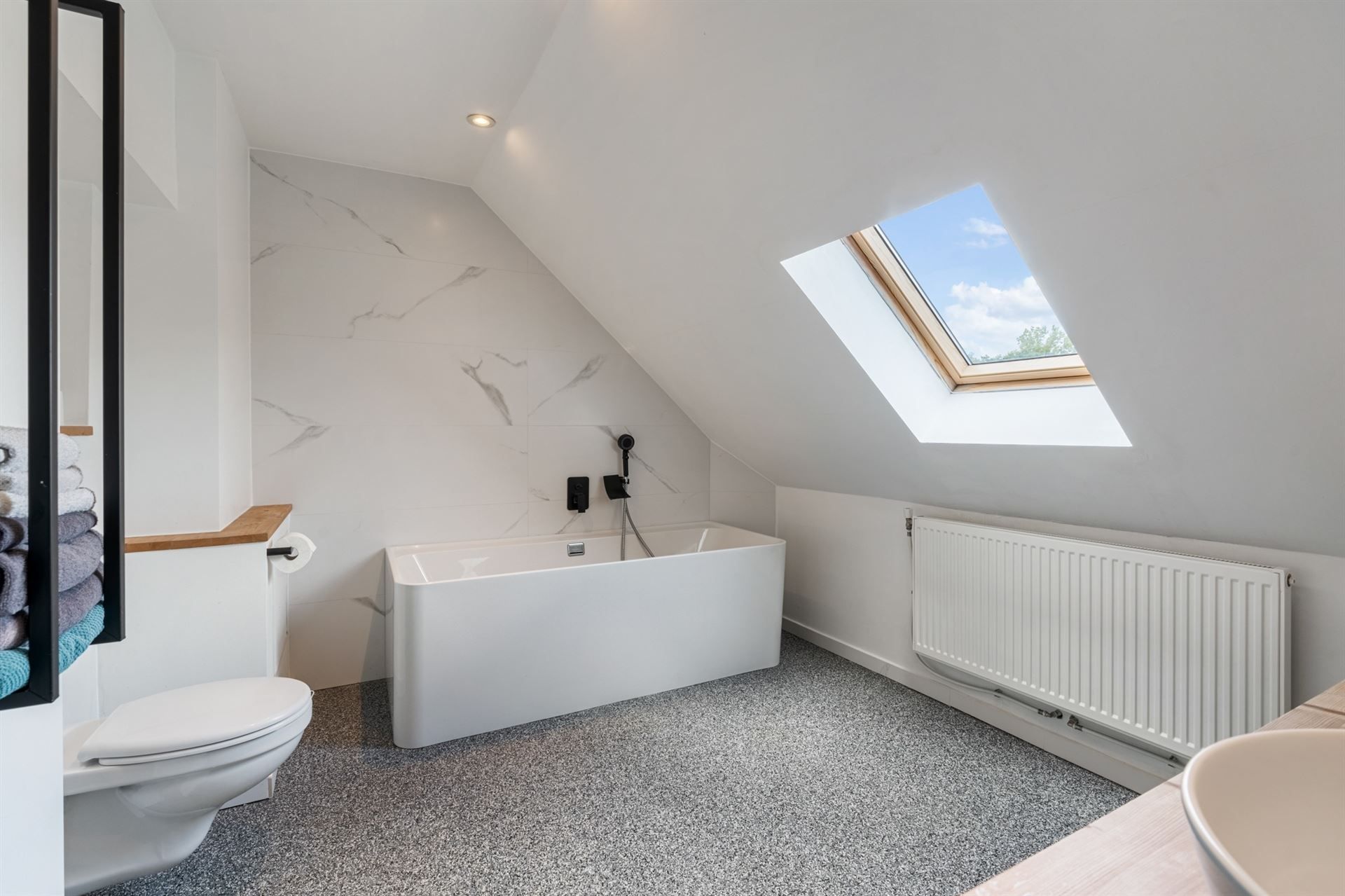 Eengezinswoning in halfopen bebouwing met tuin. foto 18