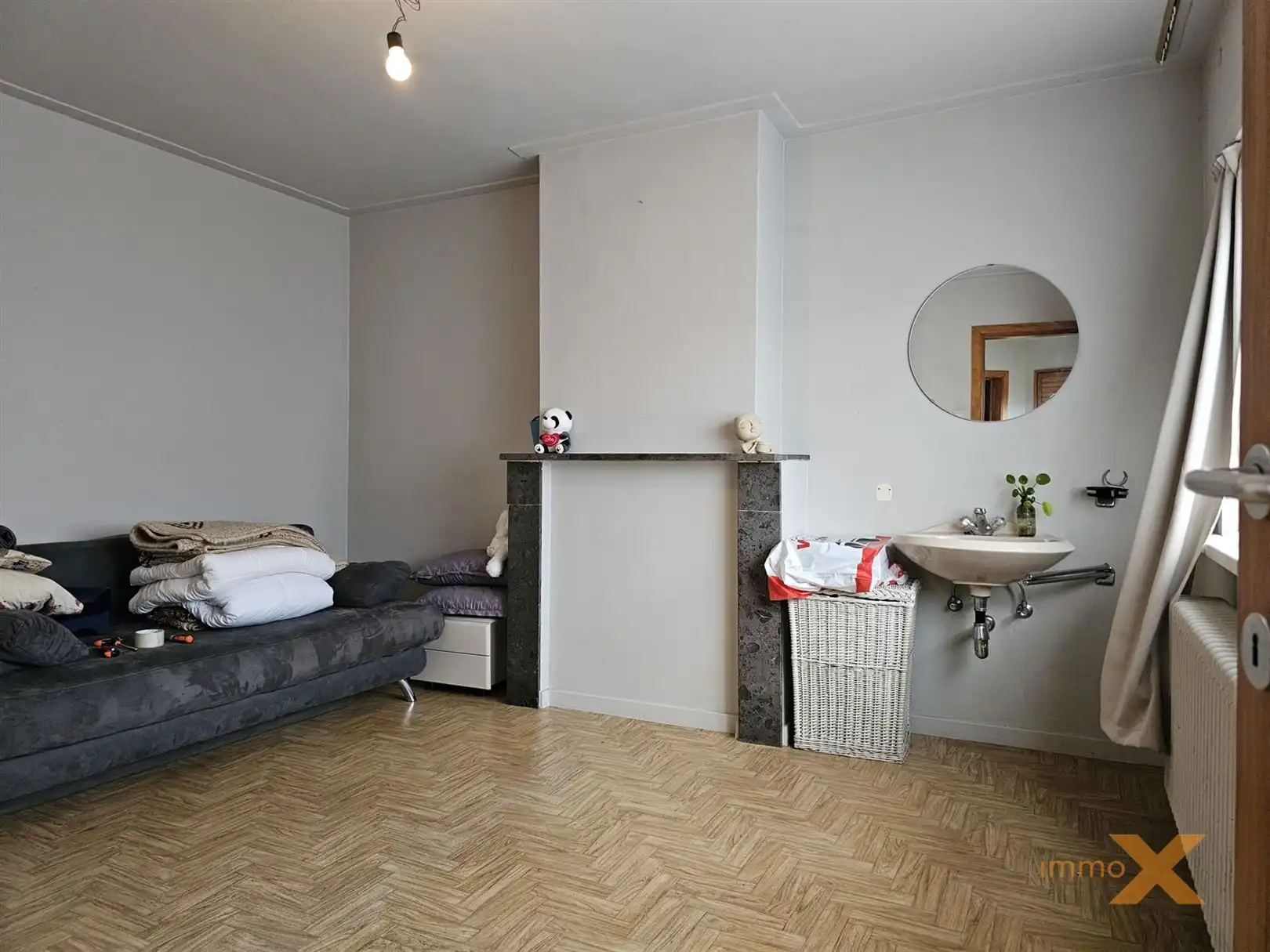 INTAPKLARE CHARMANTE WONING MET 3 SLPKS foto 24