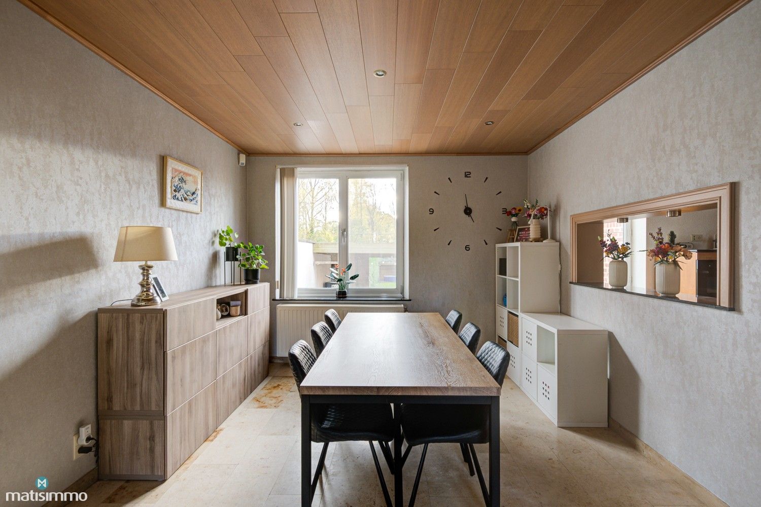 GEZINSWONING MET 3 SLAAPKAMERS, RUIME INPANDIGE GARAGE EN GROTE TUIN TE HOESELT foto 6