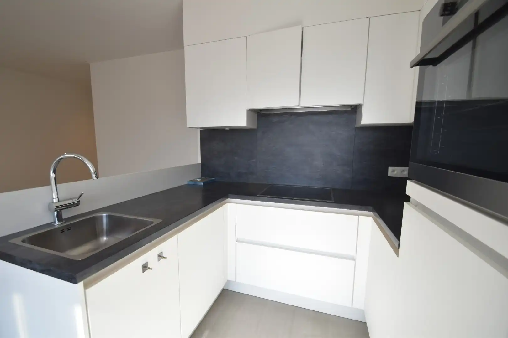 Nieuwbouw appartement met één slaapkamer foto 5