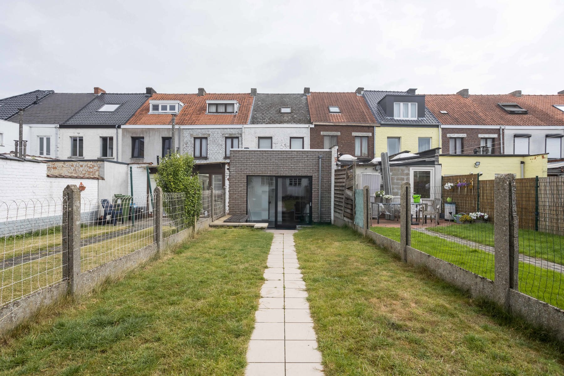 Instapklare woning in het centrum van Aalst! foto 24