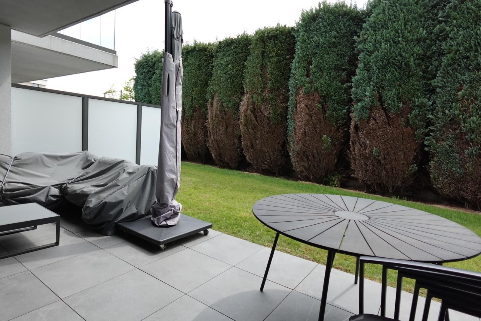 Appartement met 1 slaapkamer, terras en tuin foto 11