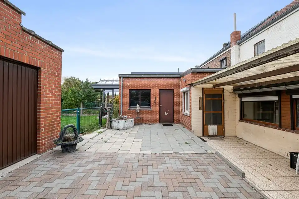 TE RENOVEREN GEZINSWONING MET GARAGE IN HET CENTRUM VAN GINGELOM foto 32