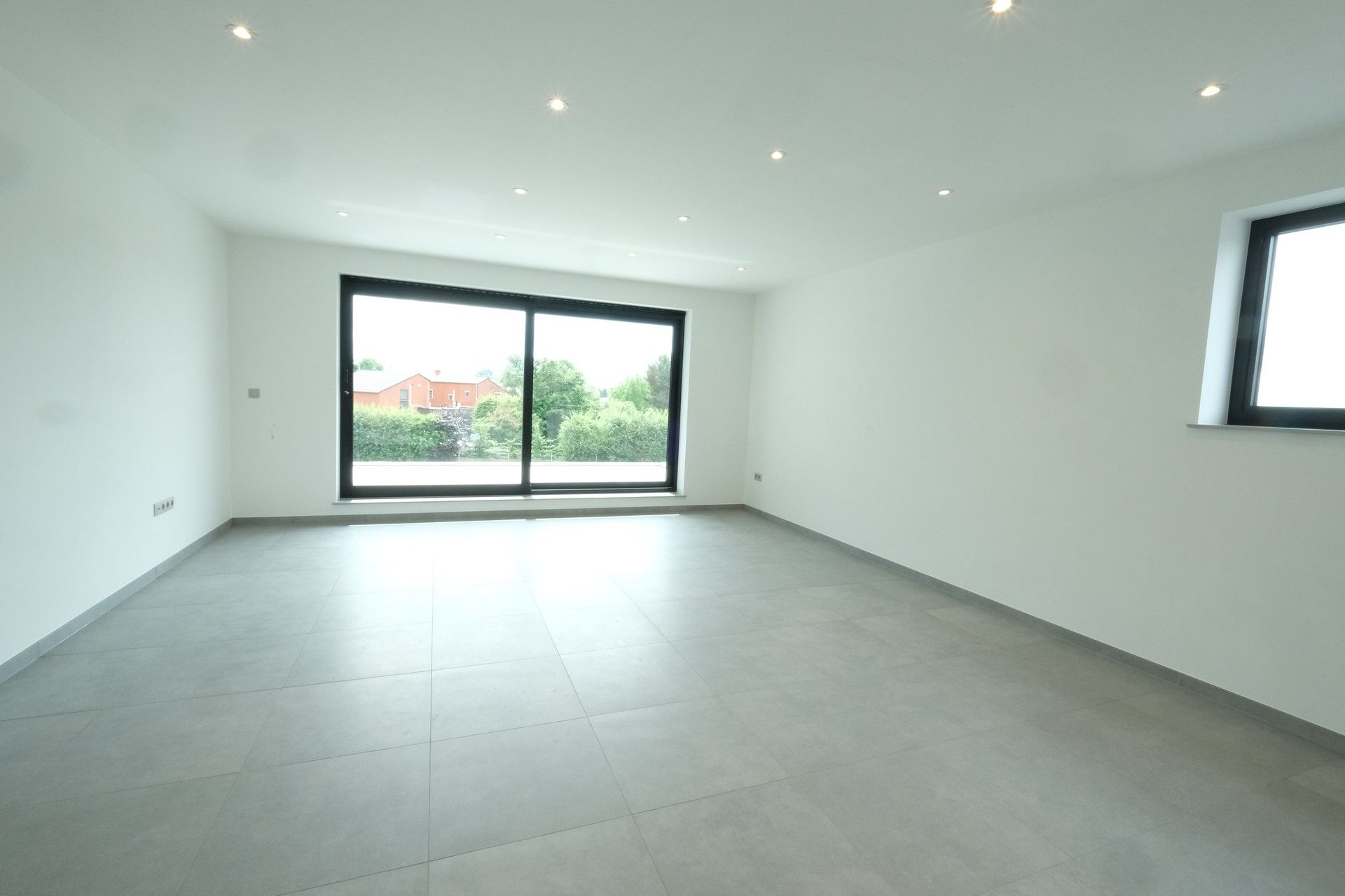 Nieuwbouw appartement op de eerste verdieping met luxueuze afwerking in Riemst. foto 11