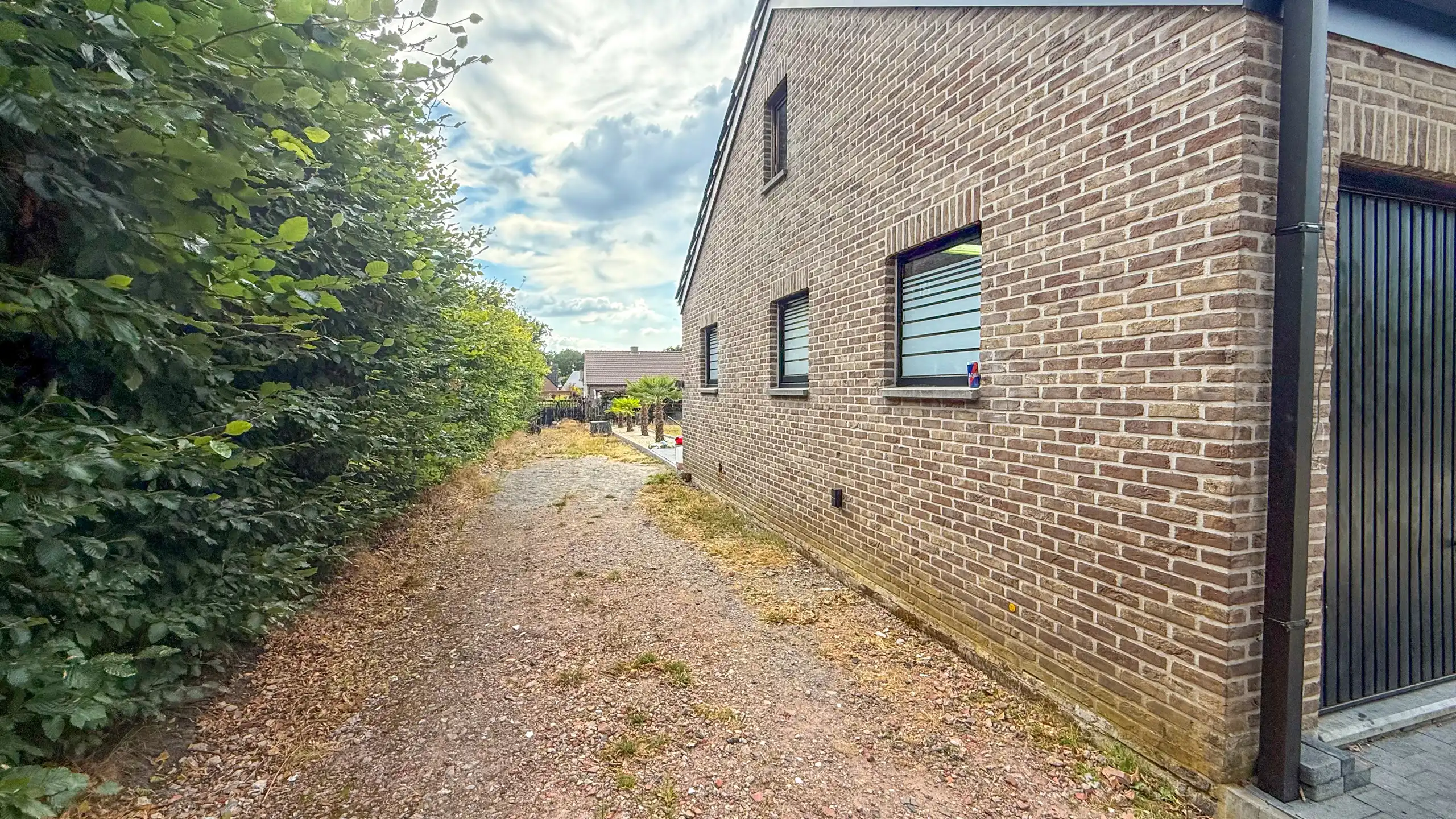Charmante woning met 3 slpks, grote tuin en ruime zolder! foto 32
