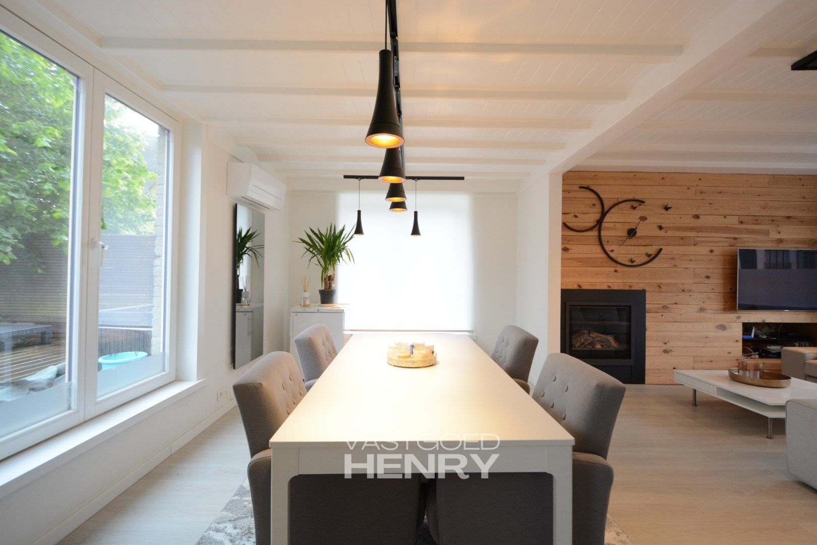 Privé duplex appartement met groot terras te huur foto 2