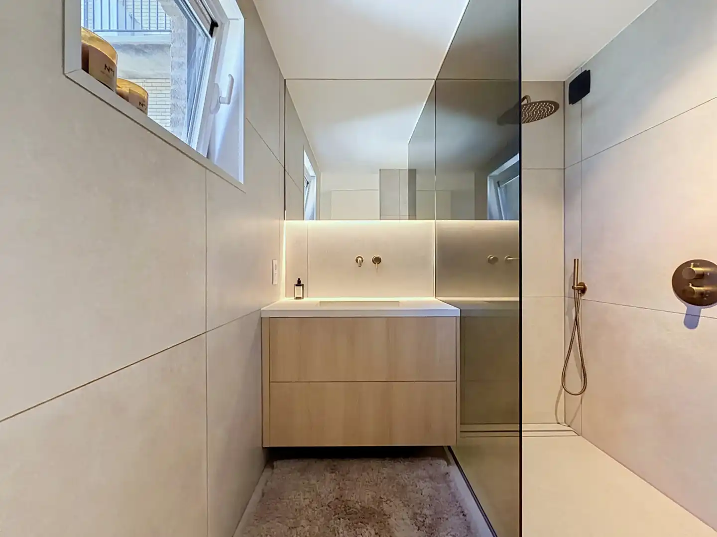 Instapklaar éénslaapkamerappartement met lateraal zeezicht te Nieuwpoort-Bad foto 6