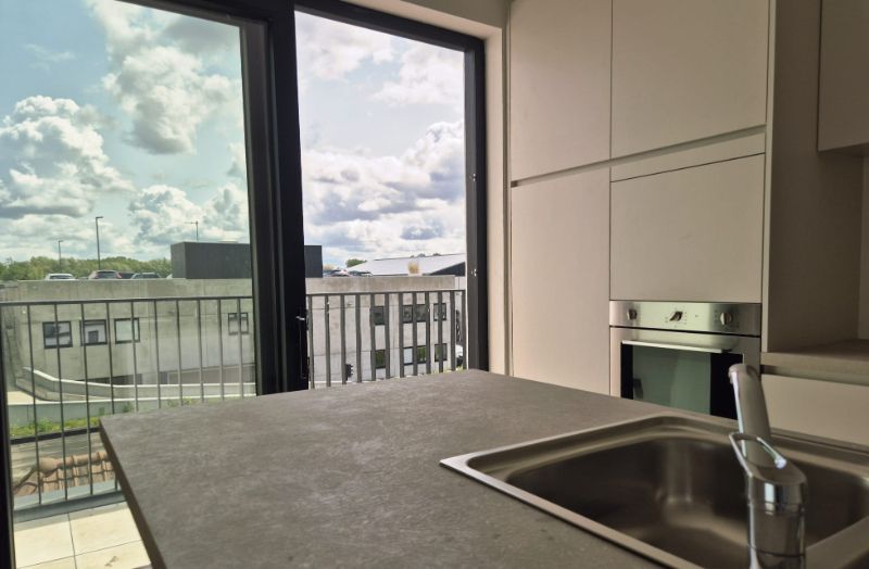 KORTEMARK: Appartement 2.01 met 2 slaapkamers en 3 zitterrassen gelegen op de tweede verdieping van Nieuwbouwresidentie Mila en Nora foto 8