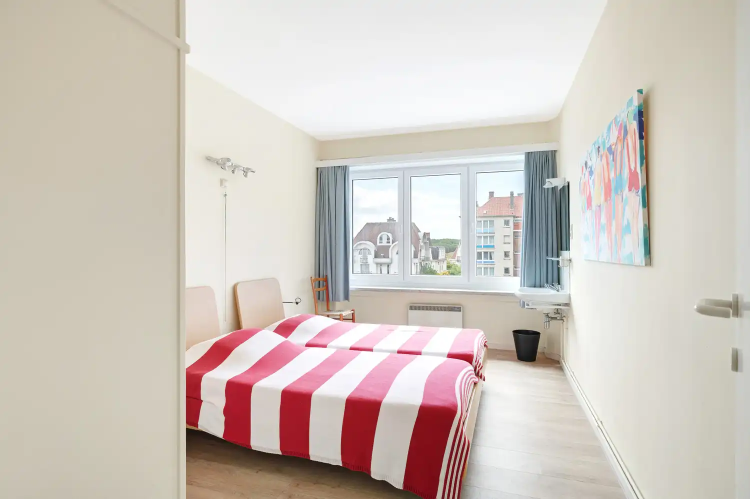Hoekappartement met vijf slaapkamers op toplocatie in Duinbergen foto 14