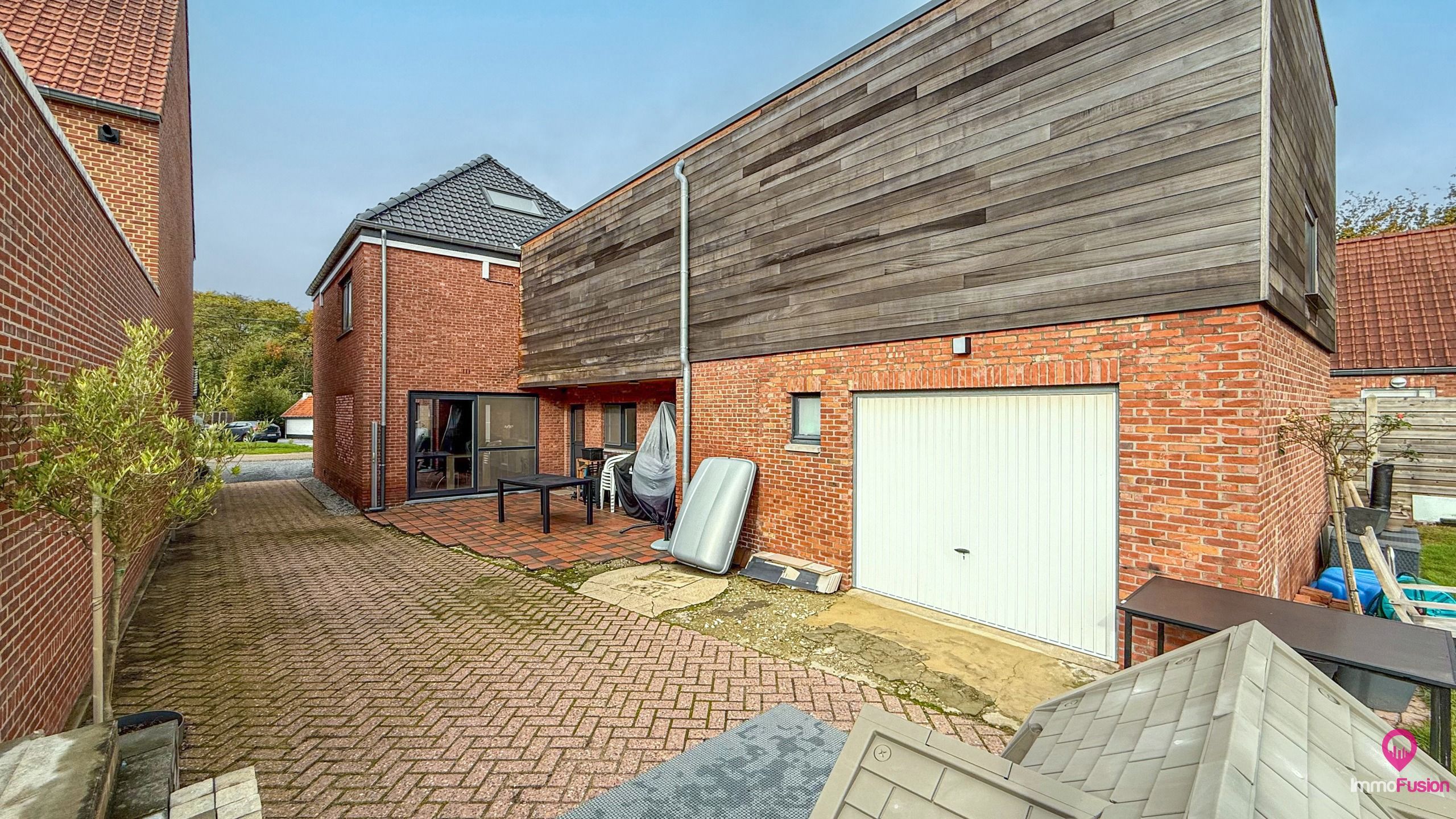 Gerenoveerde woning met veel ruimte en 6 slaapkamers! foto 39