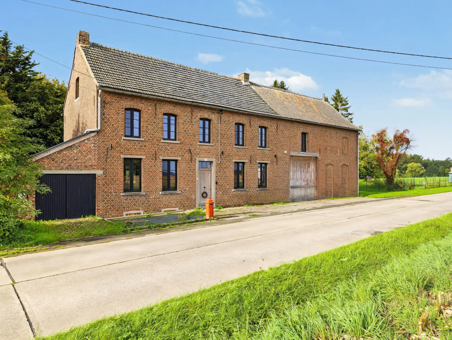 Charmant en instapklaar landhuis met prachtige tuin op 20a foto 35