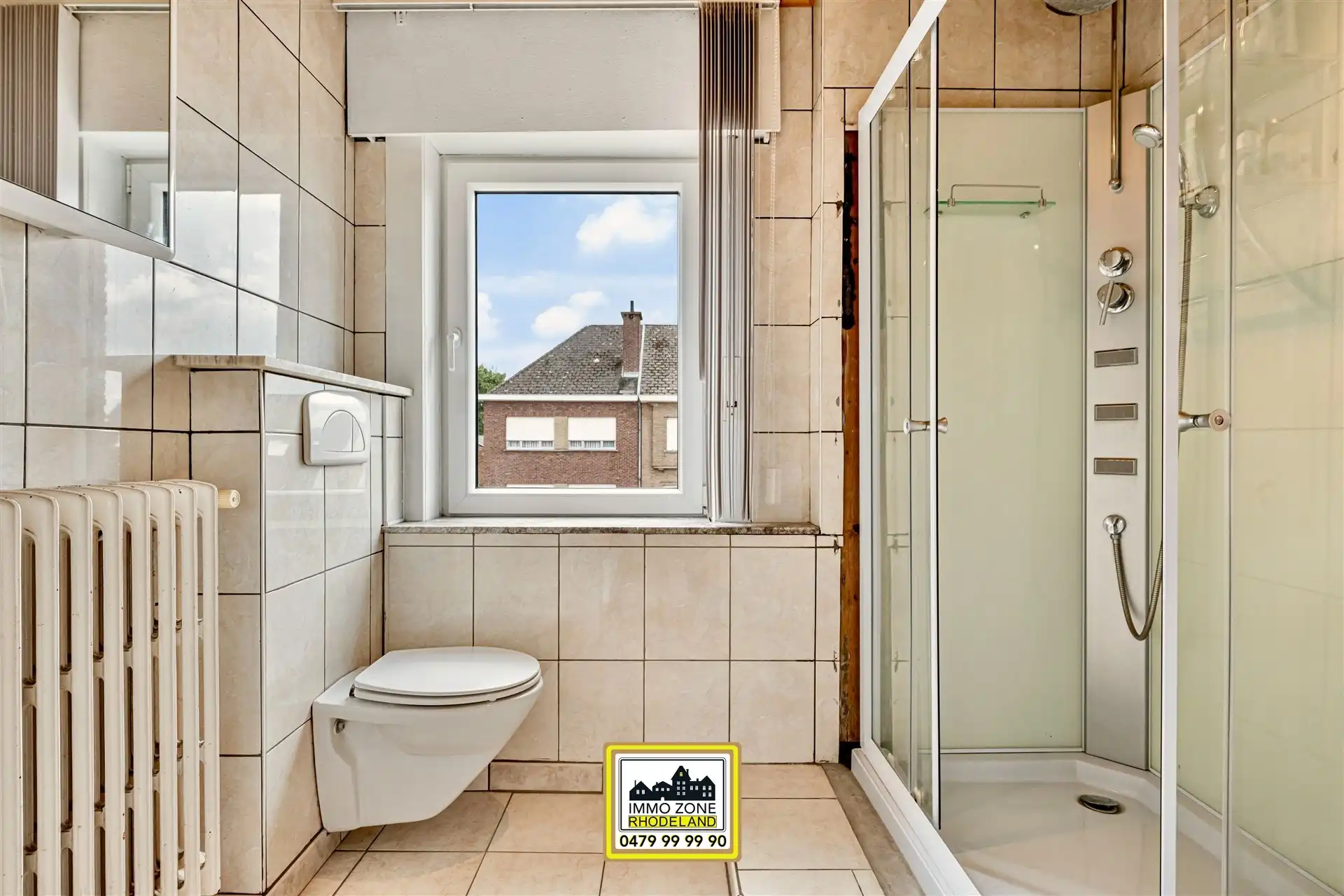 Zeer ruime woning met magazijn en tuin foto 15