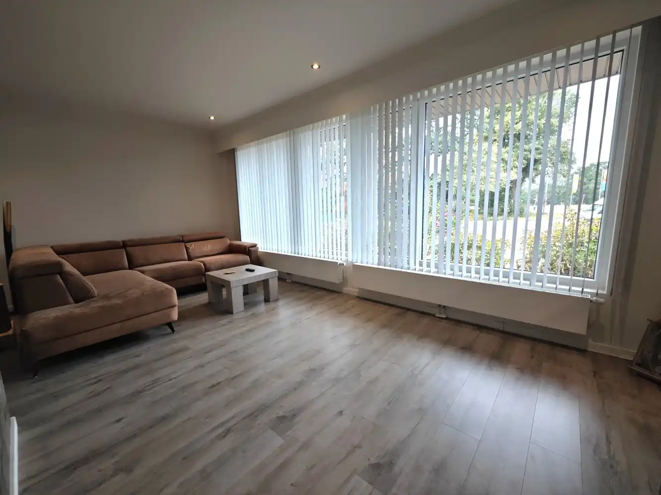 Grotendeels gerenoveerde woning op 16a78ca foto 3