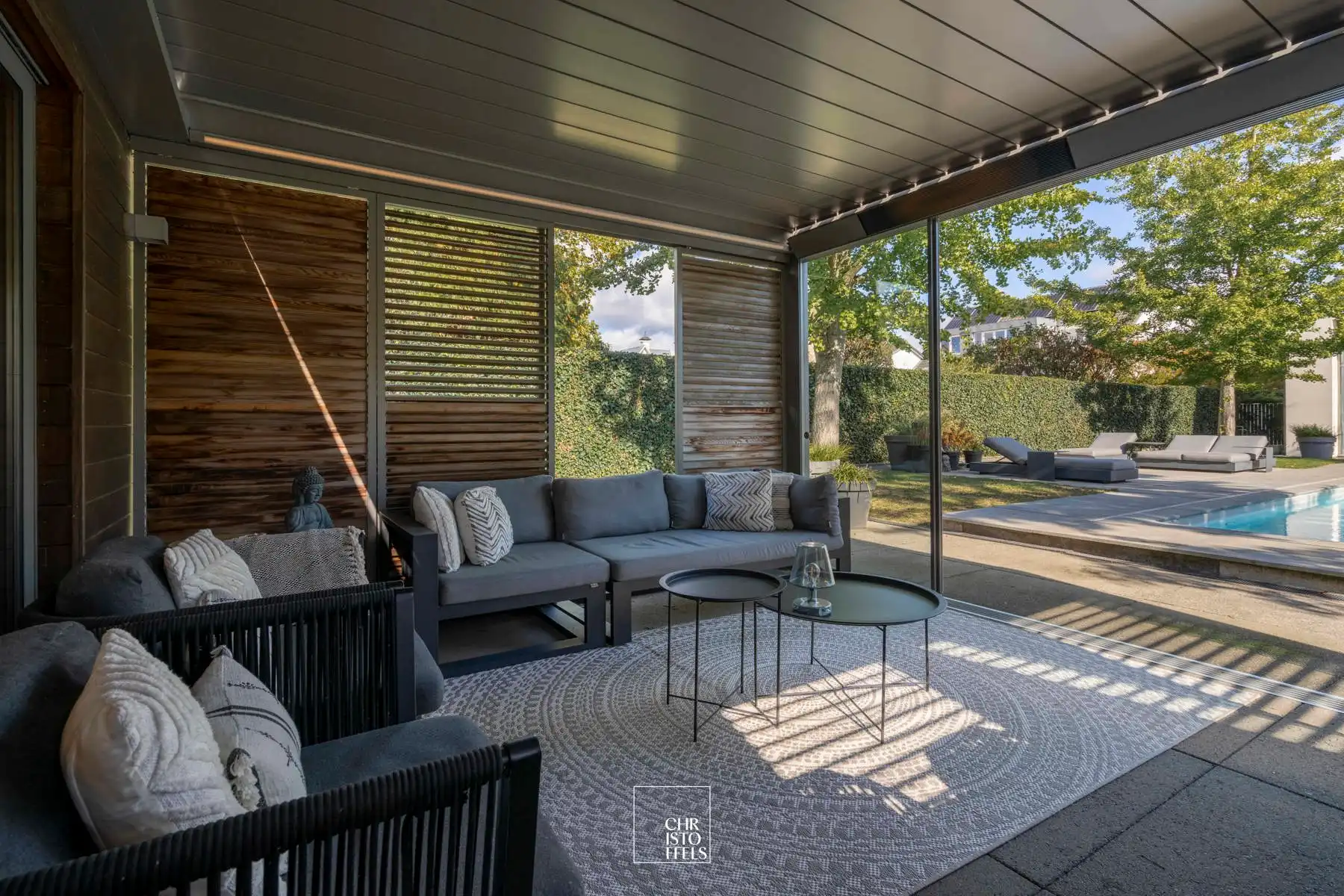 Moderne villa (374 m²) met zwembad en poolhouse op perceel van 1.039 m² foto 11