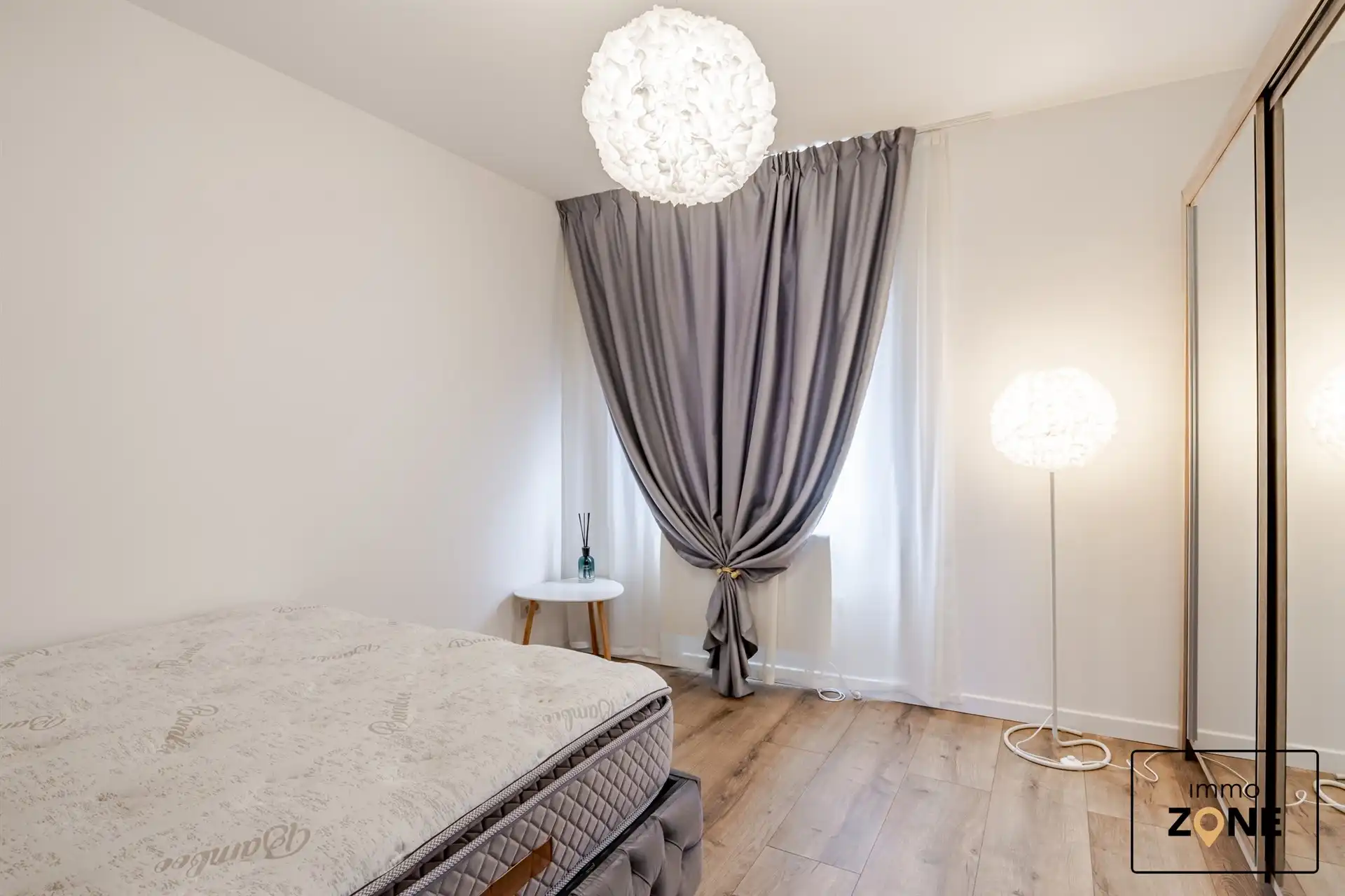 Karaktervolle handelswoning met ruim appartement in Hamme! foto 8