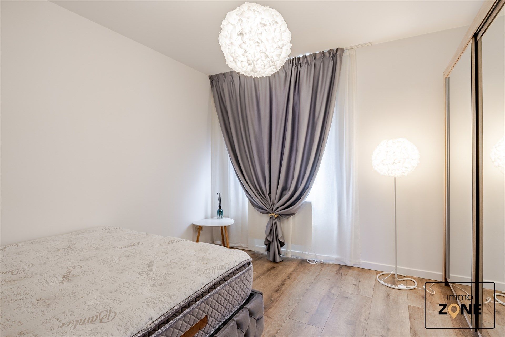 Karaktervolle handelswoning met ruim appartement in Hamme! foto 8