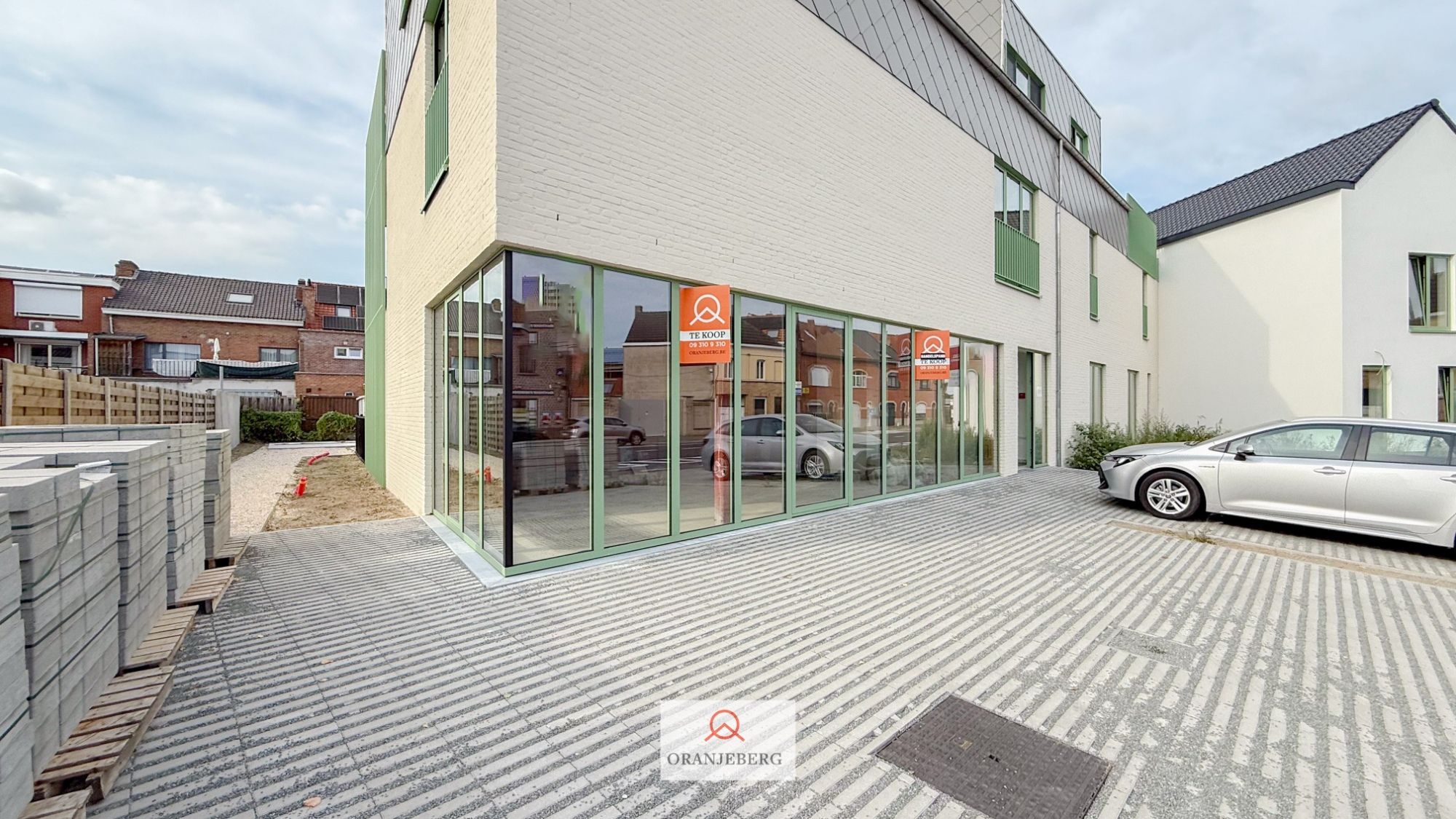 Nieuwbouw handel/kantoorruimte mét parking langsheen de Dendermondsesteenweg foto 2