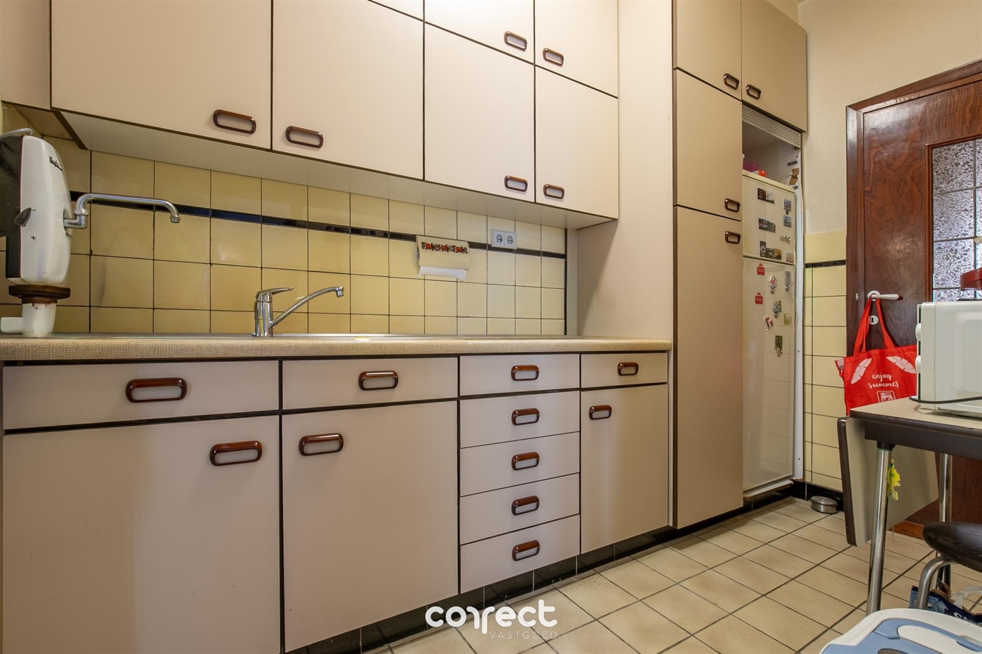 Gezellige rijwoning met 4 slaapkamers en prachtig uitzicht op de Spuikom. foto 4