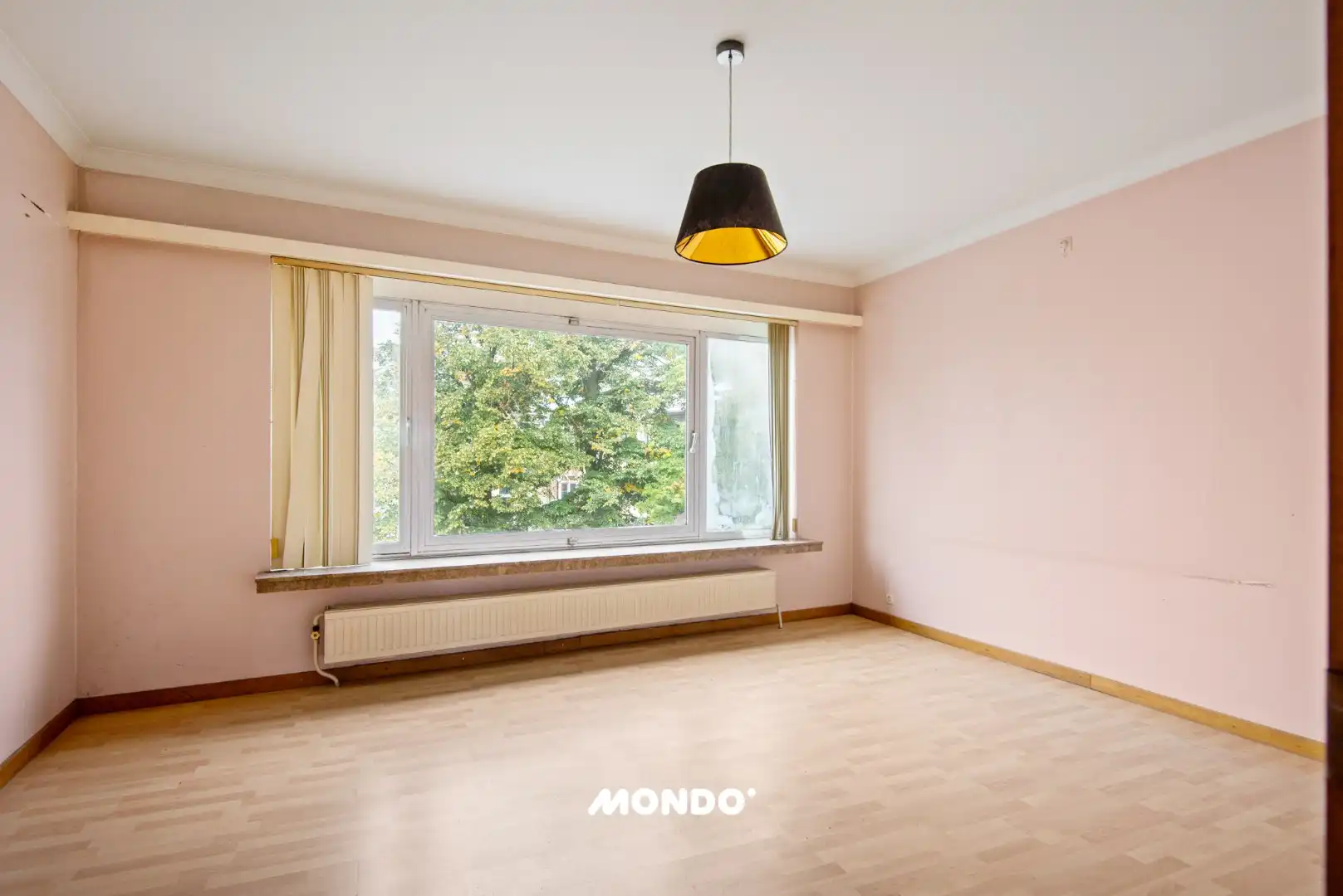 Ruime woning met 2 slaapkamers, garage, twee terrassen en tuin  foto 10