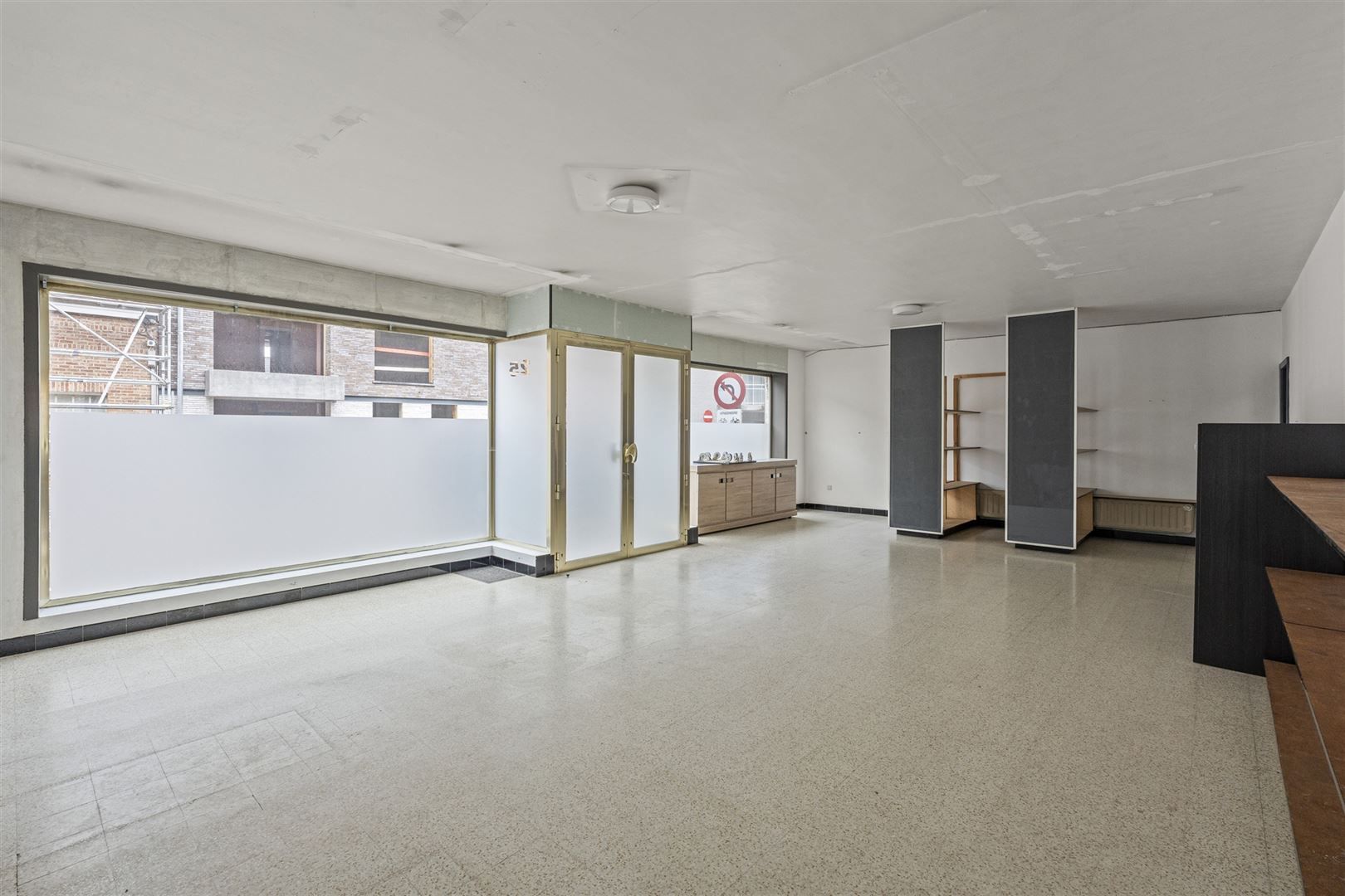 Zeer ruime woning met prachtige tuin foto 4