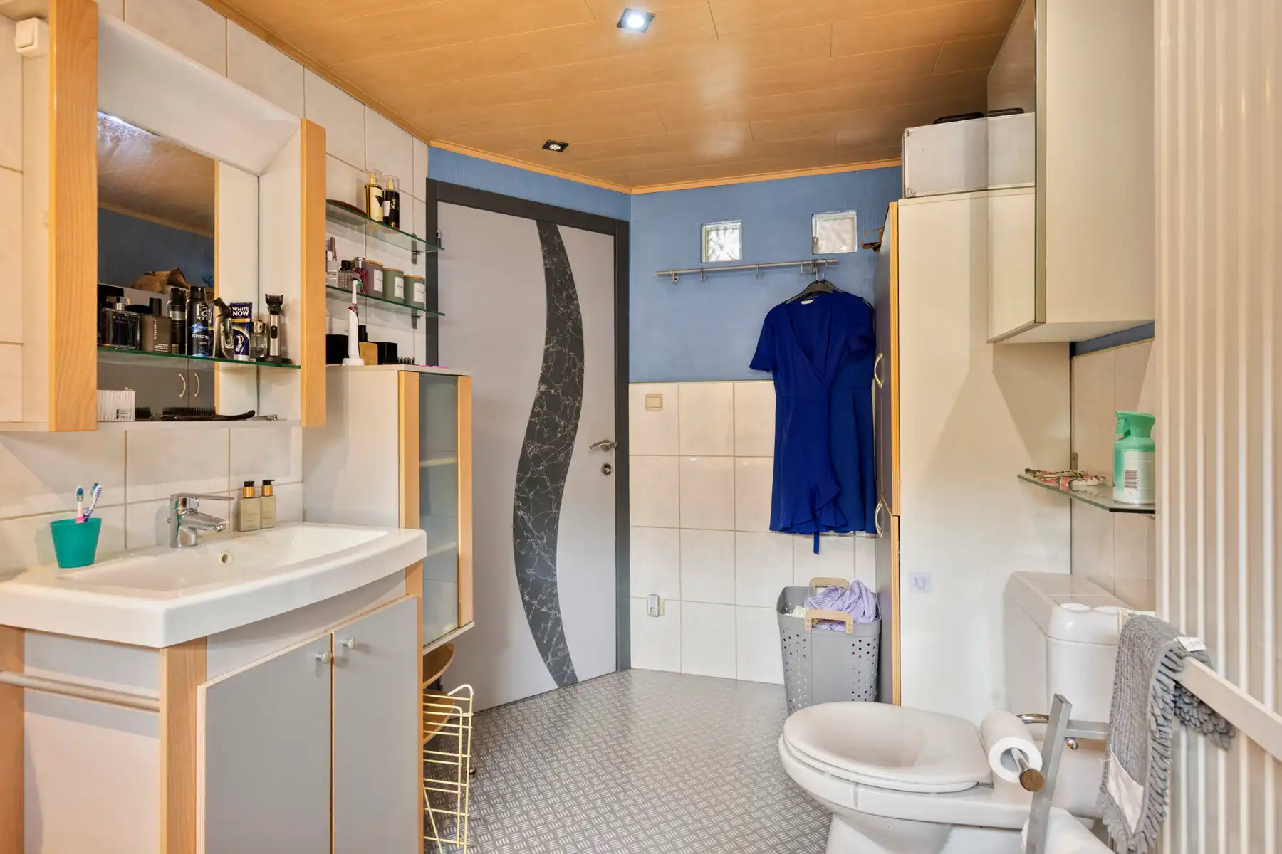 Goed gelegen woonst met grote tuin– incl. polyvalente benedenruimte foto 16