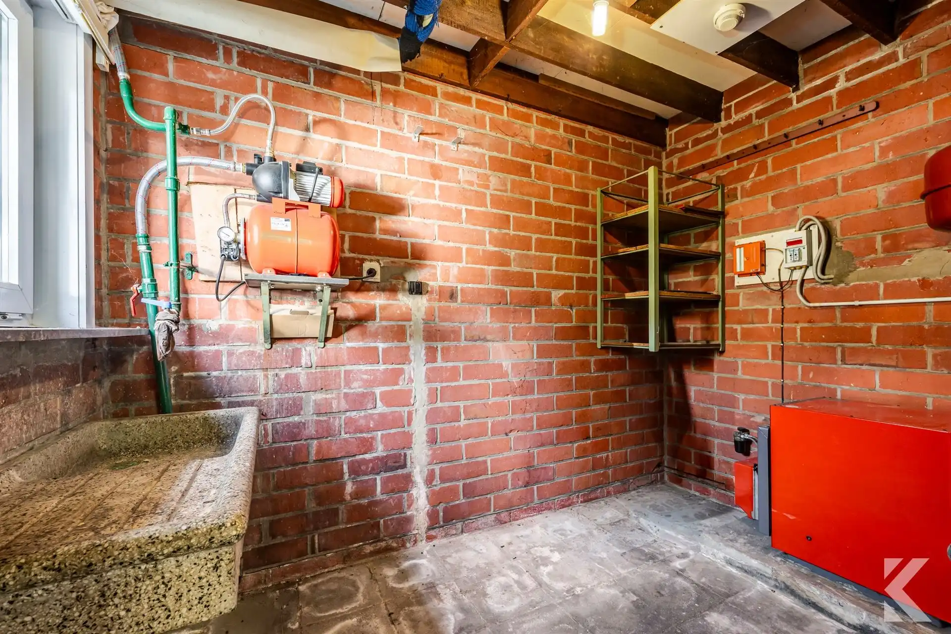 Ruime gezinswoning op 553 m² met garage en open zicht foto 23