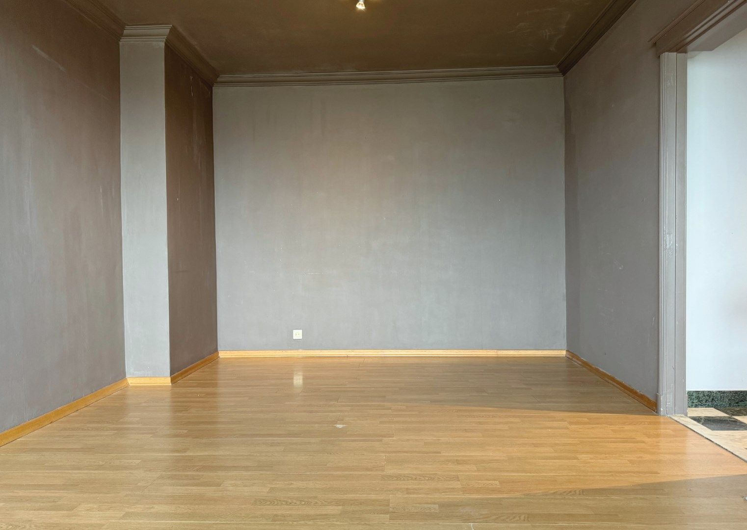 Op te frissen 1-slaapkamer appartement op unieke locatie. te koop. foto 10