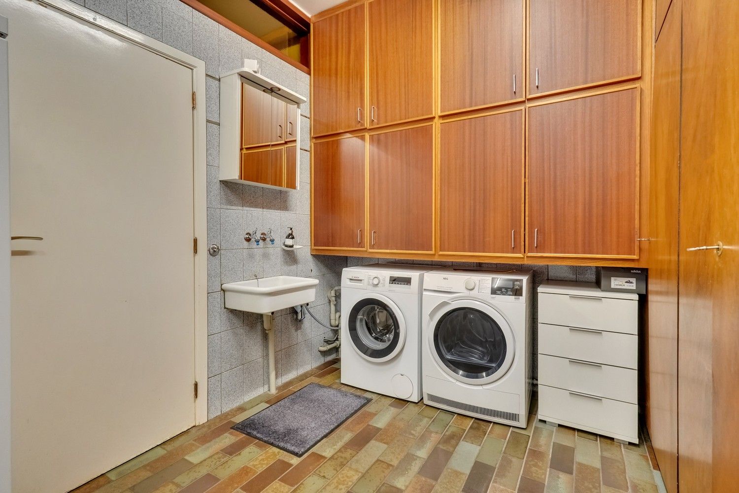 Polyvalente (bedrijfs)hal van ca. 260m2 met woonst foto 21