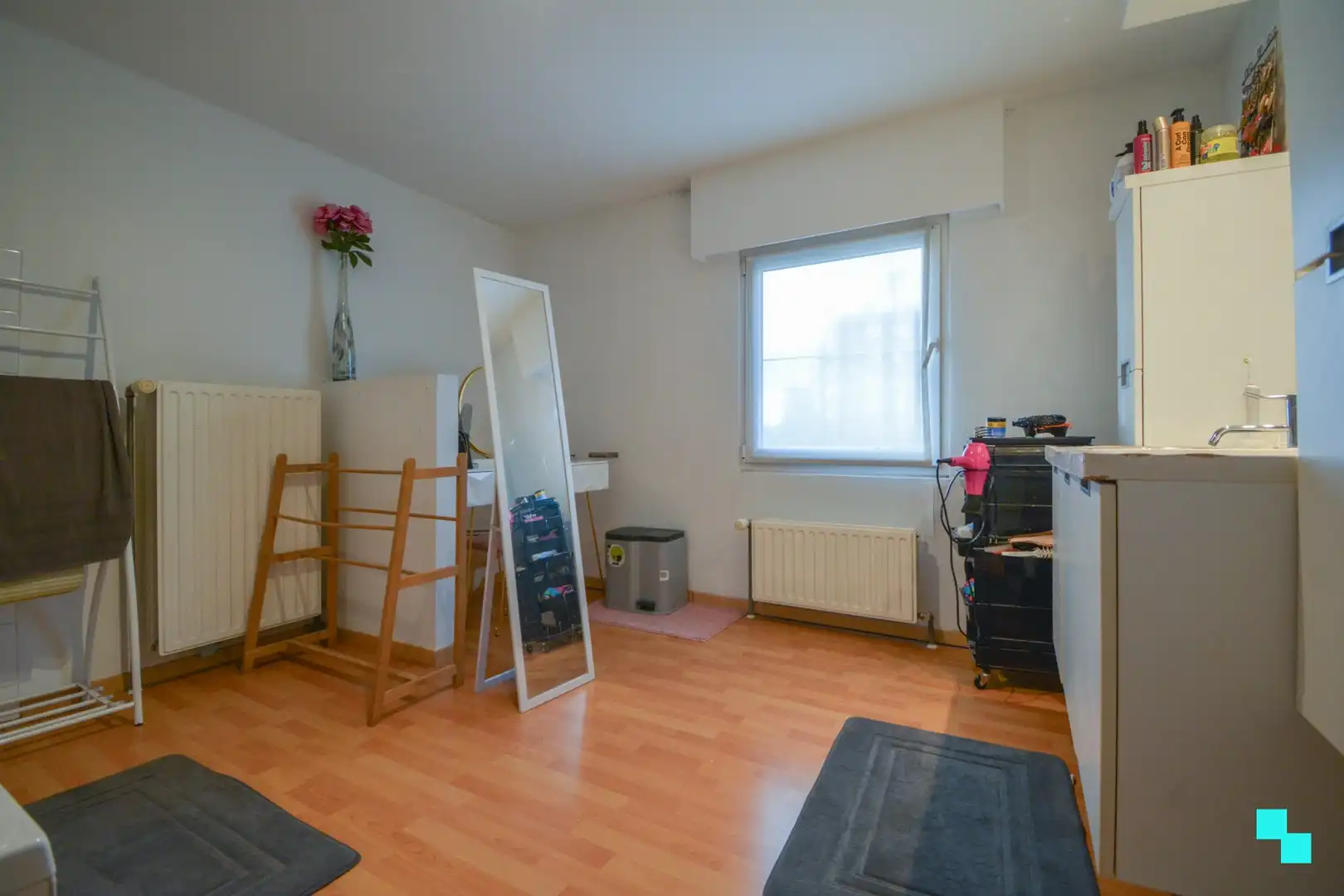 Verrassend ruime gezinswoning in hartje Roeselare foto 12