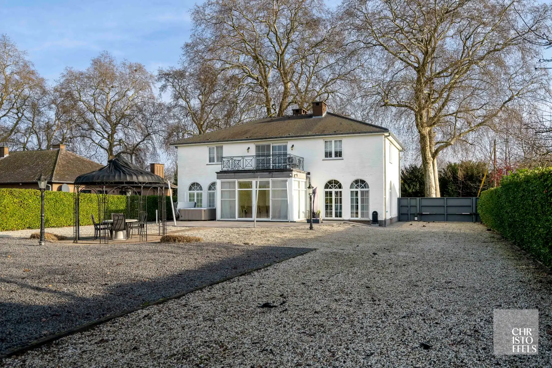 Tijdloze elegante villa met praktijkruimte (422 m²) op perceel van 1.672 m² foto 27