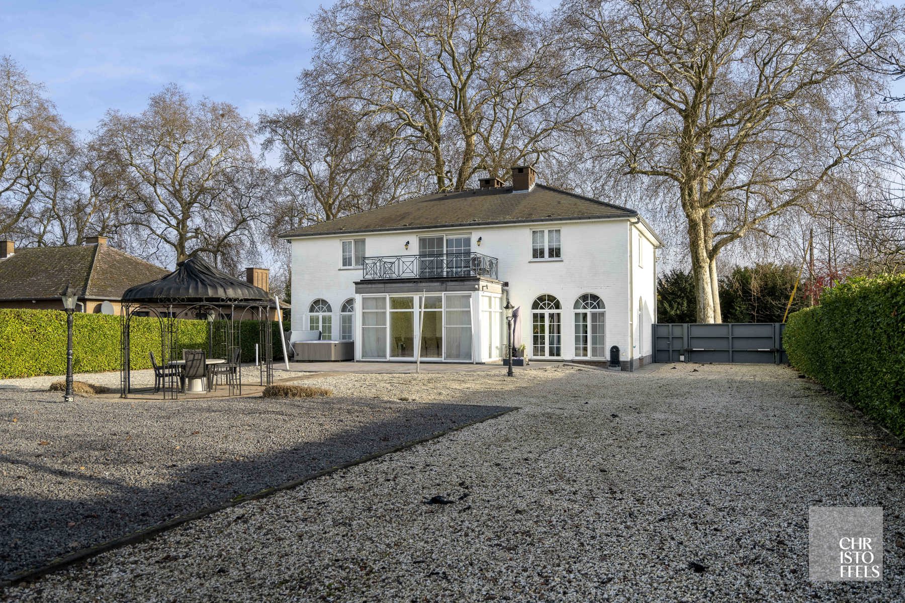 Tijdloze elegante villa met praktijkruimte (422 m²) op perceel van 1.672 m² foto 27