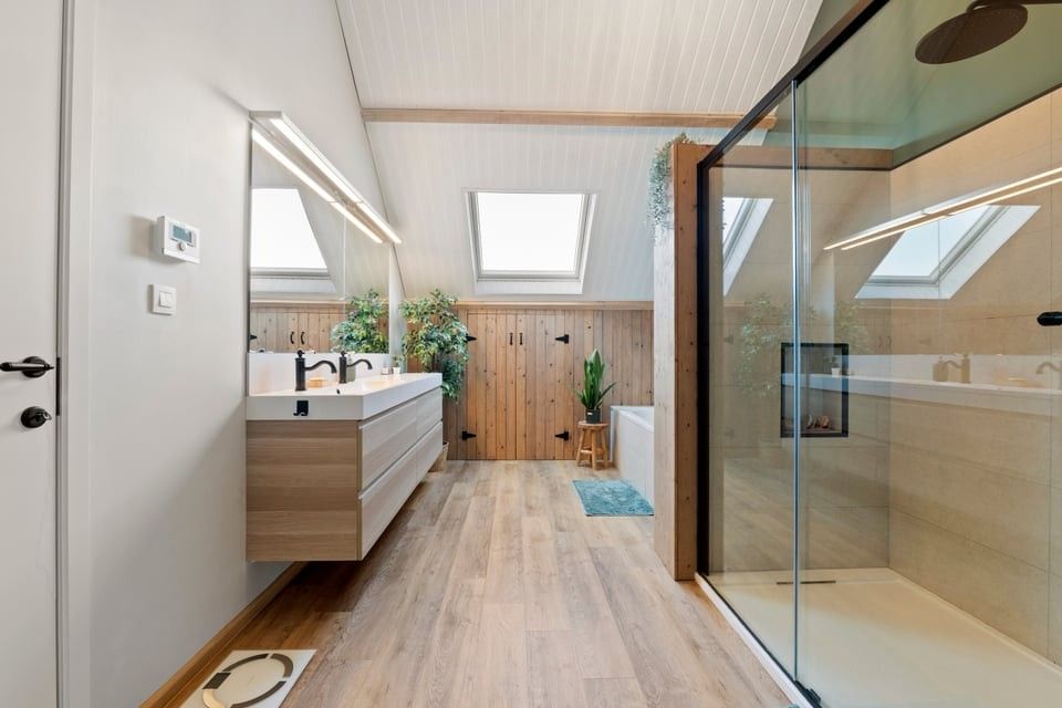 KARAKTERVOLLE WONING MET GROTE GARAGE OP EEN PRACHTIG PERCEEL VAN 13A50CA IN ALKEN foto 23