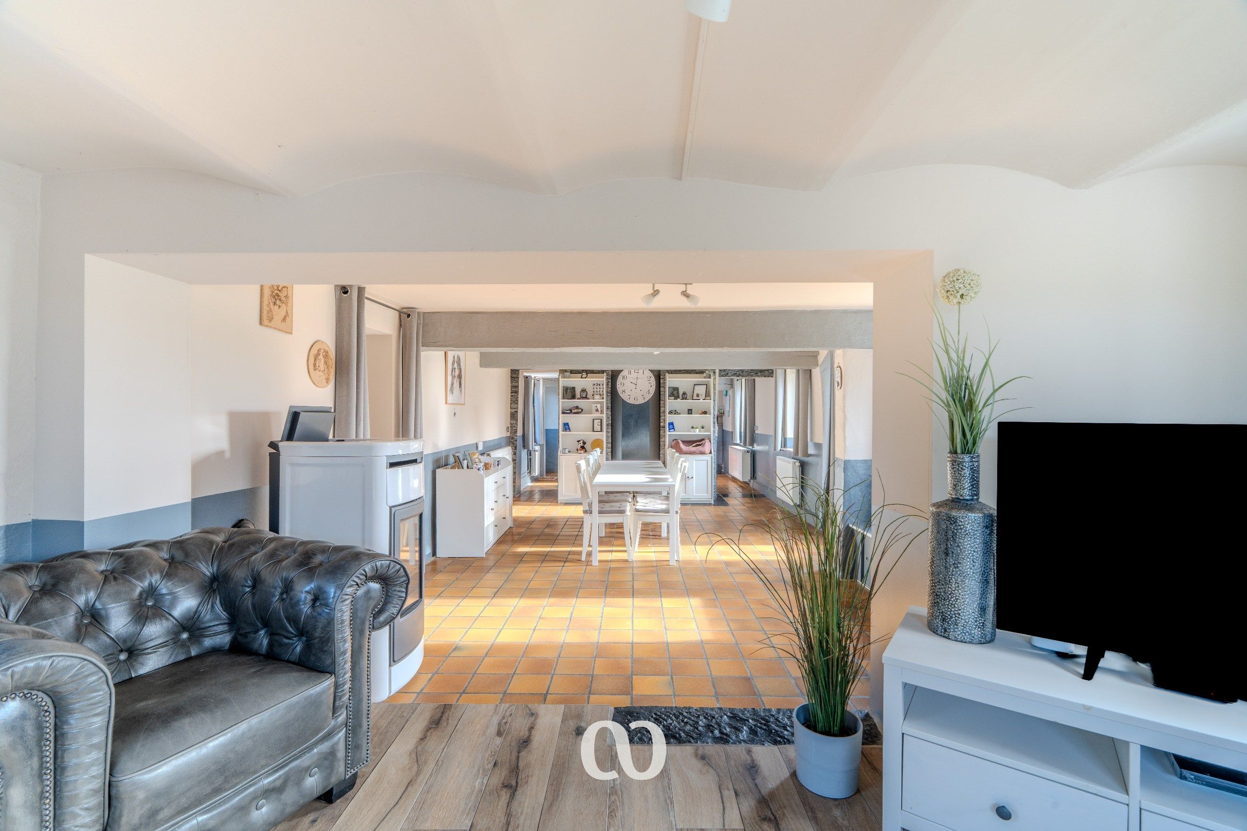 Prachtig gelegen villa met zwembad foto 5