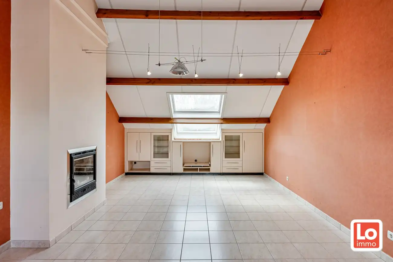 Degelijke open (kangoeroe)woning met inpandige garage en gezellige zuidwest georiënteerde tuin op een rustige locatie nabij het centrum van Lochristi! foto 23