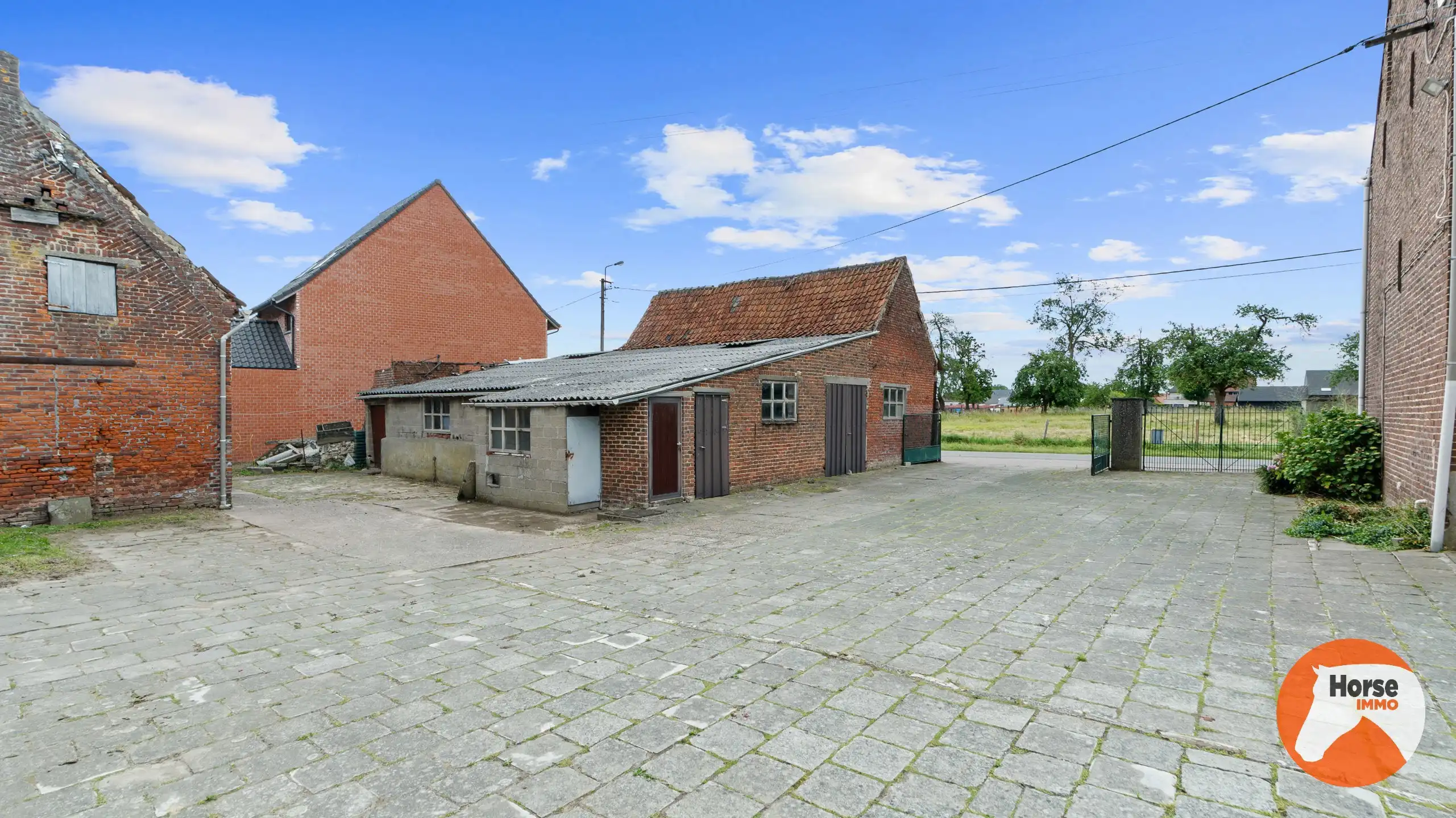 ERPE-MERE - Charmante hoeve met ruime loods op 1,33HA foto 12